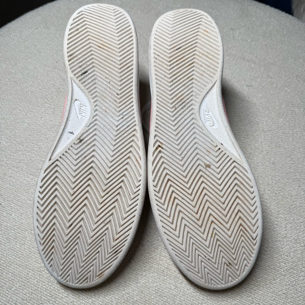 Nike Court Royal White and Pink Sneakers Classic Design - Picture 9 of 9